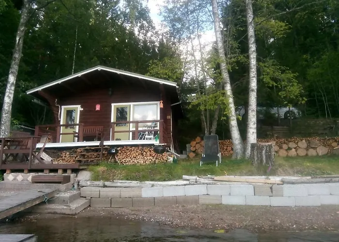 Lohja At Enaejaervi 度假居 *